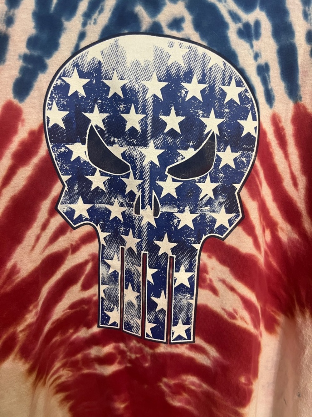 Marvel Red White and Blue Tie-Dye The Punisher Icon XL Shirt